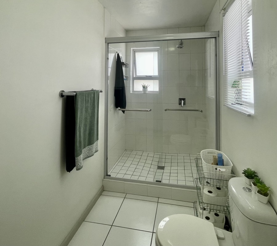 3 Bedroom Property for Sale in Blue Lagoon Western Cape